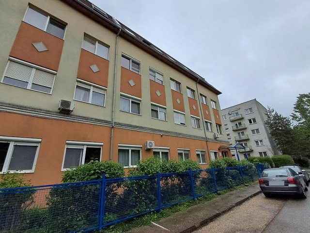 Eladó téglalakás, Budapesten, XVI. kerületben 64.9 M Ft