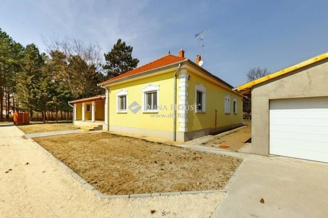 Eladó családi ház, Jakabszálláson 79 M Ft, 6 szobás