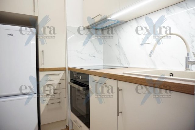 Kiadó téglalakás, albérlet, Szegeden 220 E Ft / hó, 1+1 szobás