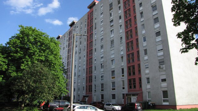 Eladó panellakás, Komlón 19.75 M Ft, 3 szobás
