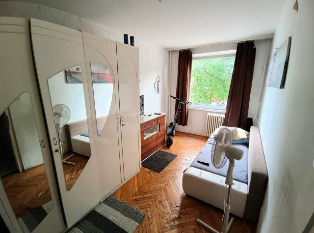 Eladó panellakás, Debrecenben, Csapó utcában 68 M Ft, 3+1 szobás