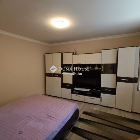Eladó családi ház, Kecskeméten 25 M Ft, 3 szobás