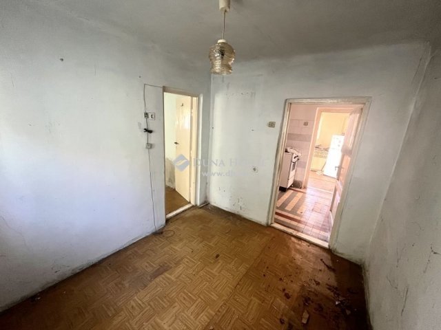 Eladó családi ház, Budapesten, XVIII. kerületben 40 M Ft