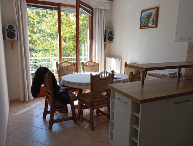 Kiadó téglalakás, albérlet, Pécsett 280 E Ft / hó, 2 szobás