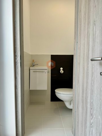 Kiadó téglalakás, albérlet, Pécsett 400 E Ft / hó, 4 szobás