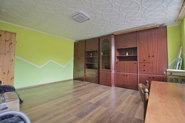 Eladó családi ház, Oroszlányban 21.9 M Ft, 1+2 szobás
