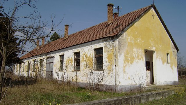 Eladó családi ház, Bócsán 13.5 M Ft, 6 szobás