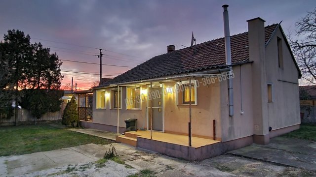 Eladó családi ház, Dunaharasztin, Szent István utcában 49.5 M Ft