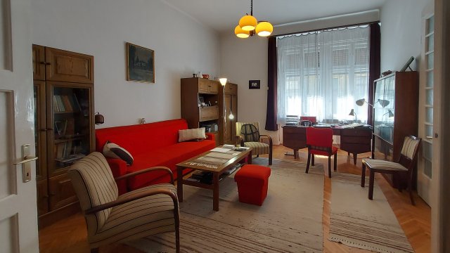 Eladó téglalakás, Budapesten, I. kerületben, Hunyadi János úton