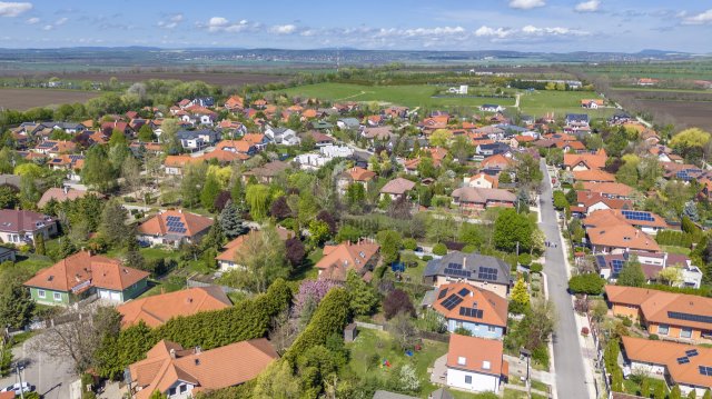 Eladó családi ház, Pátyon 189.9 M Ft, 4 szobás