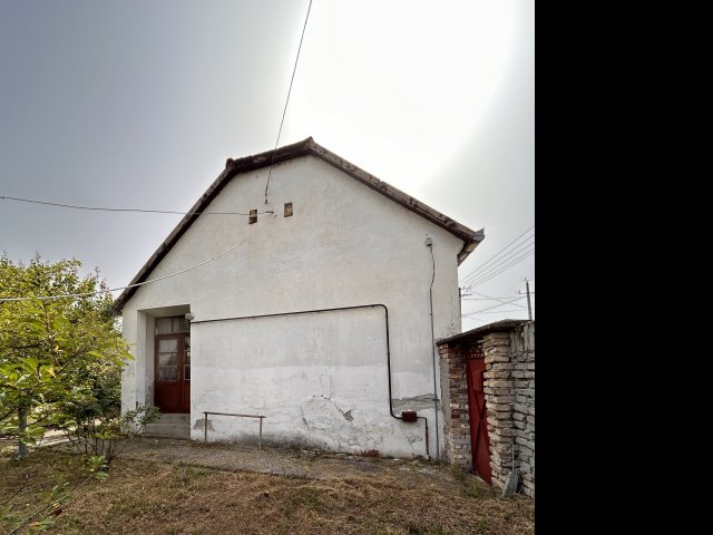 Eladó családi ház, Vaskúton 8 M Ft, 4 szobás