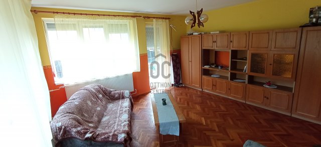 Eladó családi ház, Előszálláson 42.9 M Ft, 5 szobás