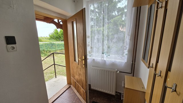 Eladó családi ház, Lovason 49 M Ft, 2 szobás