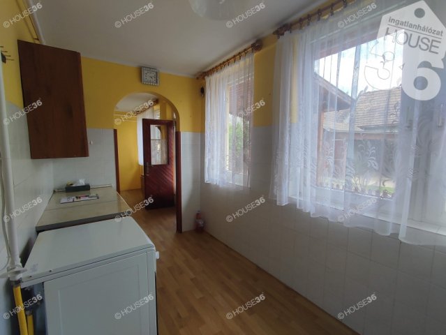 Eladó családi ház, Kiskunfélegyházán 19.9 M Ft, 4 szobás