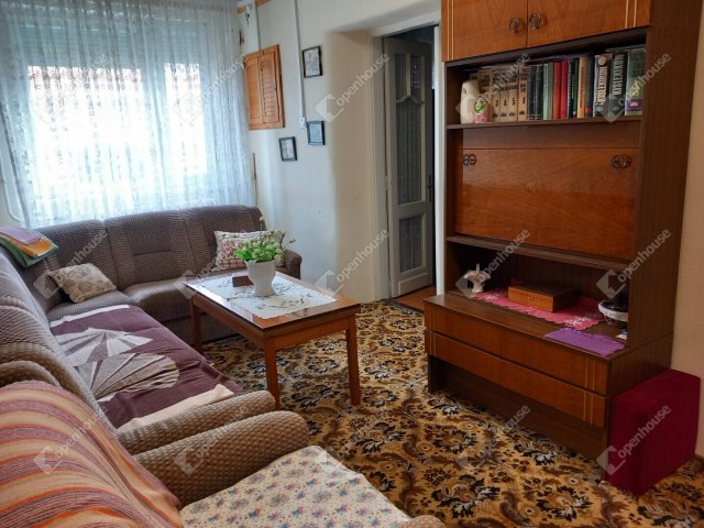 Eladó családi ház, Rákóczifalván 29.99 M Ft, 4 szobás