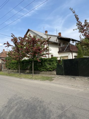 Eladó családi ház, Dunaharasztin, Némedi úton 60 M Ft, 5 szobás