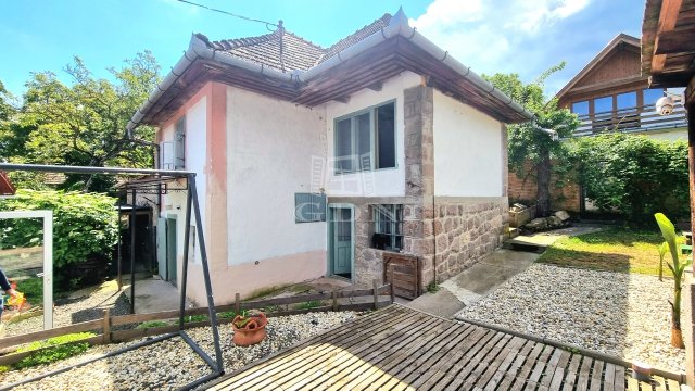 Eladó családi ház, Nagybörzsönyön 42.9 M Ft, 2 szobás