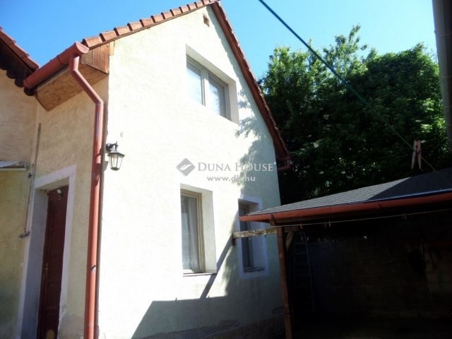 Eladó családi ház, Pécsett 85 M Ft, 4 szobás