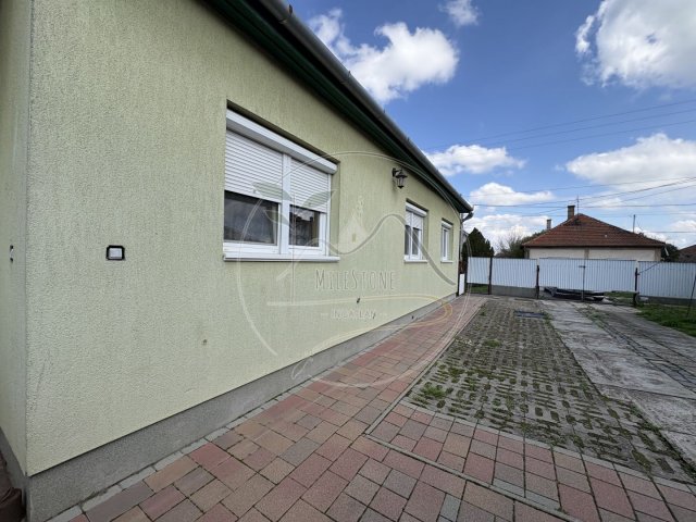 Eladó családi ház, Gyulán 55 M Ft, 4 szobás