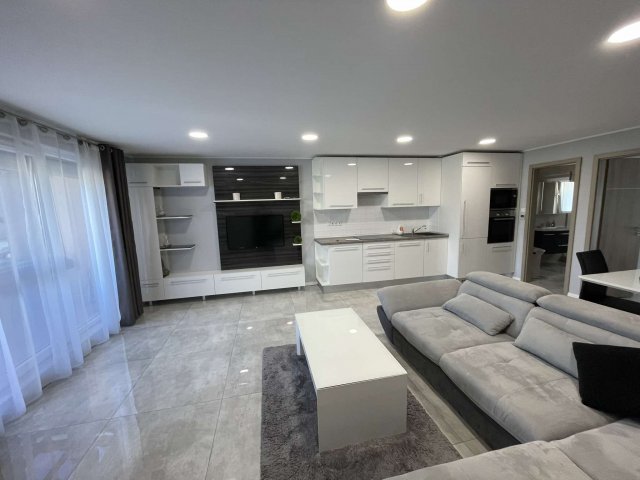 Kiadó téglalakás, albérlet, Szegeden 200 E Ft / hó, 2 szobás