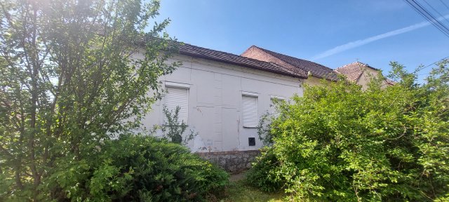 Eladó családi ház, Sásdon 12.5 M Ft, 3+1 szobás