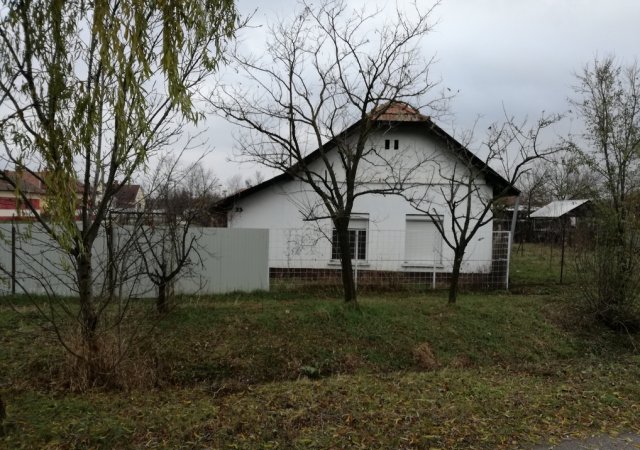 Eladó családi ház, Vésztőn, Batthyány utcában 0.95 M Ft