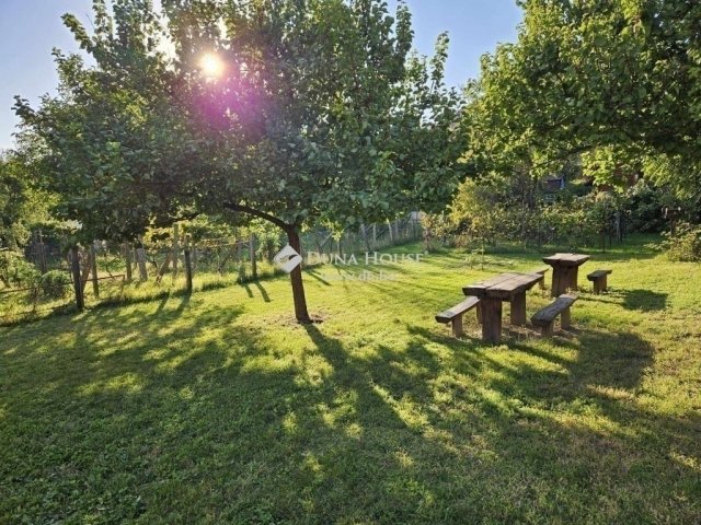 Eladó családi ház, Budaörsön 151.9 M Ft, 5 szobás