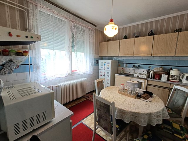 Eladó téglalakás, Kecskeméten 39.8 M Ft, 2 szobás