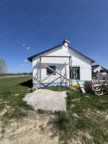 Eladó családi ház, Balatonlelleén 71.9 M Ft, 2+1 szobás