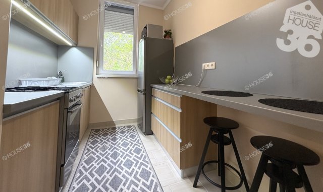 Eladó téglalakás, Kecskeméten 42.99 M Ft, 2 szobás