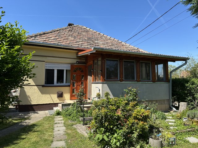 Eladó családi ház, Makádon 19.9 M Ft, 1+1 szobás