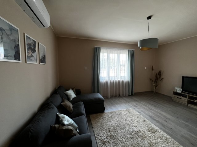 Eladó családi ház, Abádszalókban 42 M Ft, 5 szobás