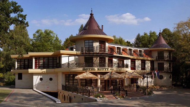Eladó hotel, Miskolcon 1250 M Ft / költözzbe.hu