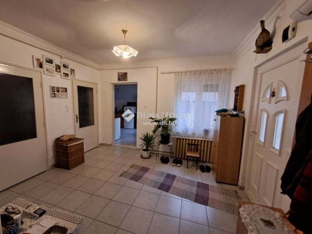 Eladó családi ház, Nagykőrösön 46.5 M Ft, 2 szobás