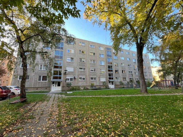 Kiadó téglalakás, albérlet, Miskolcon 100 E Ft / hó, 1+1 szobás
