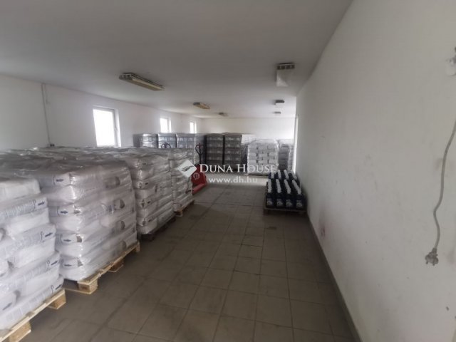 Eladó ipari ingatlan, Vecsésen 269.9 M Ft / költözzbe.hu