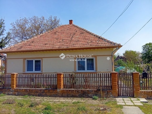Eladó családi ház, Turán 36 M Ft, 2+1 szobás