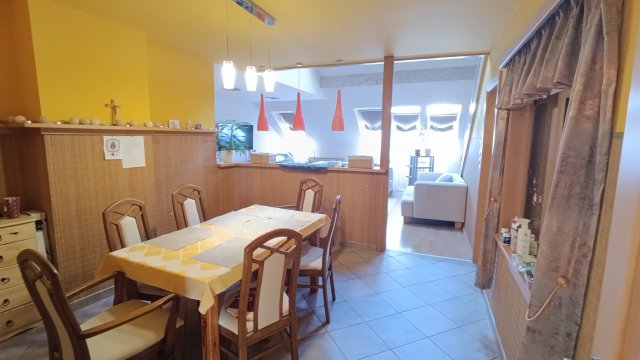 Eladó téglalakás, Mohácson 73 M Ft, 5 szobás