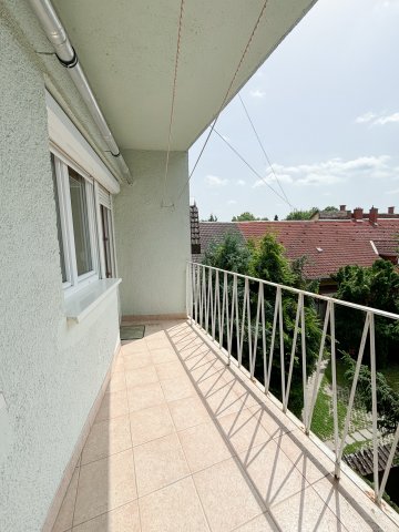 Eladó téglalakás, Kaposváron, Fő utcában 36 M Ft, 2 szobás