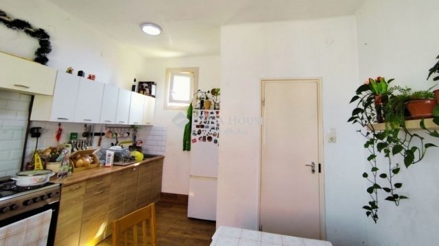 Eladó családi ház, Alsónémediben 52.7 M Ft, 2 szobás
