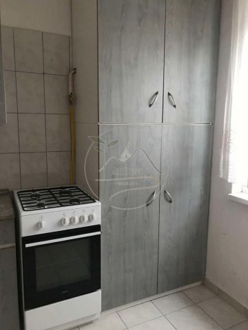 Eladó panellakás, Gyulán 27.49 M Ft, 2 szobás