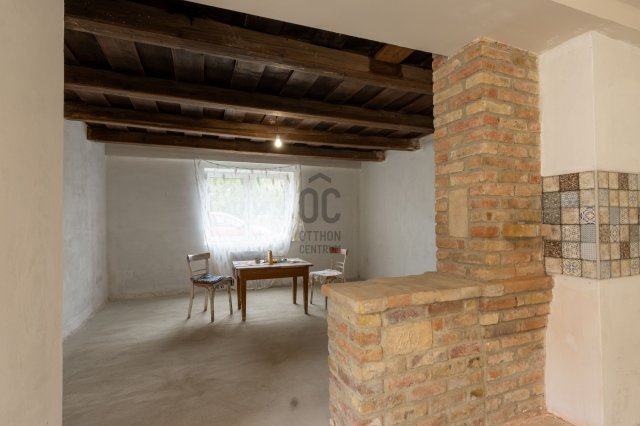 Eladó családi ház, Nádasdladányban 39.9 M Ft, 2 szobás