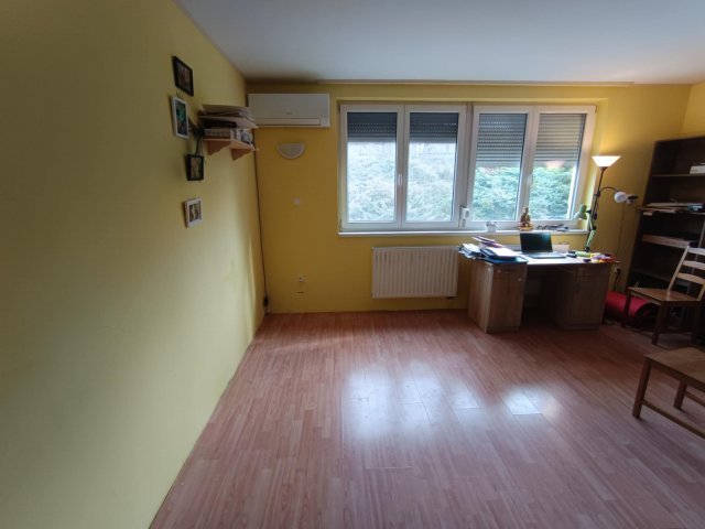 Eladó téglalakás, Tatabányán 54 M Ft, 3 szobás