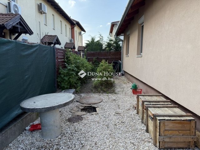 Eladó családi ház, Gyömrőn 95 M Ft, 5 szobás