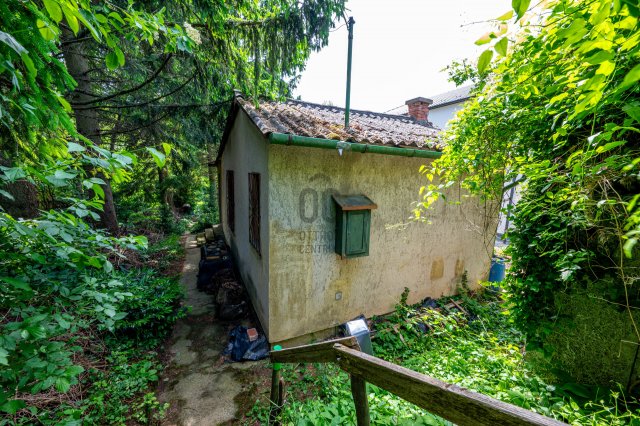 Eladó családi ház, Remeteszőlősön 82 M Ft, 1 szobás