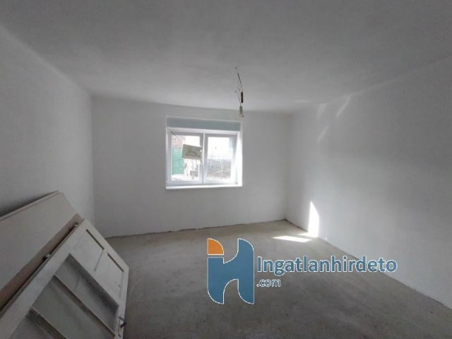 Eladó családi ház, Szurdokpüspökin 22 M Ft, 3 szobás