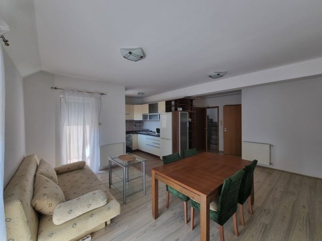 Kiadó téglalakás, albérlet, Pécsett 350 E Ft / hó, 4 szobás