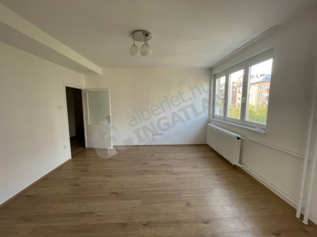 Kiadó téglalakás, albérlet, Budapesten, I. kerületben, 2 szobás