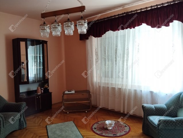 Eladó téglalakás, Győrött 58 M Ft, 3 szobás
