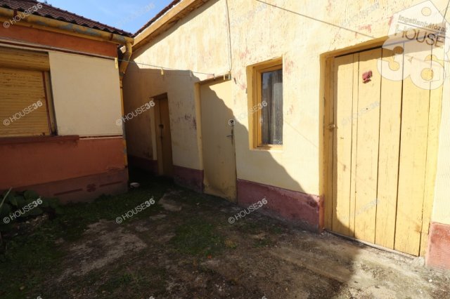 Eladó családi ház, Kecskeméten 29.9 M Ft, 3 szobás
